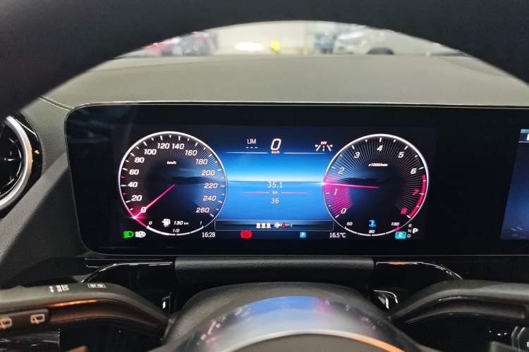 Used Mercedes-Benz GLA 2025 GLA 200 Instrument Cluster