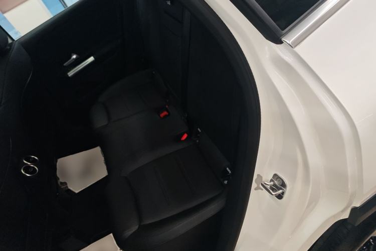 Used Mercedes-Benz GLA 2025 GLA 200 Interior 4