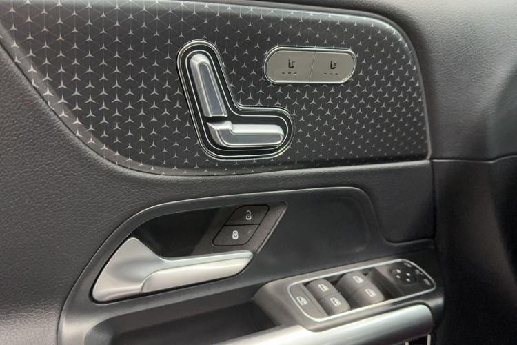 Used Mercedes-Benz GLA 2025 GLA 220 Interior 5