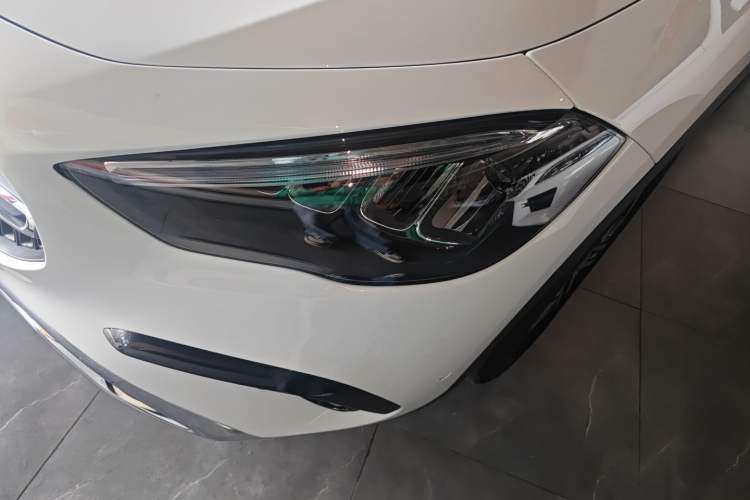 Used Mercedes-Benz GLA 2025 GLA 220 Left Front Headlight