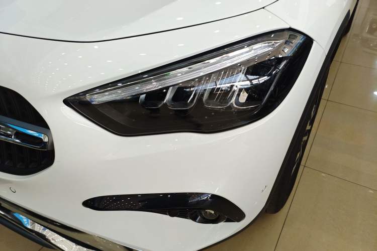 Used Mercedes-Benz GLA 2025 GLA 220 Left Front Headlight