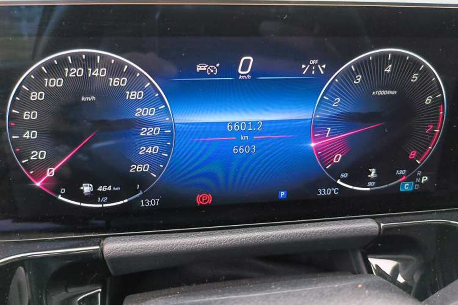 Used Mercedes-Benz GLA 2025-Year Restyled GLA 200 Odometer Close Up