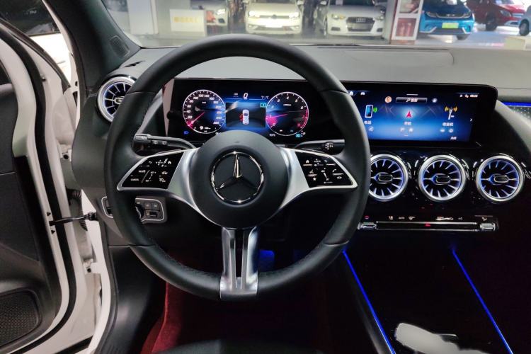 Used Mercedes-Benz GLA 2025 GLA 220 Steering Wheel