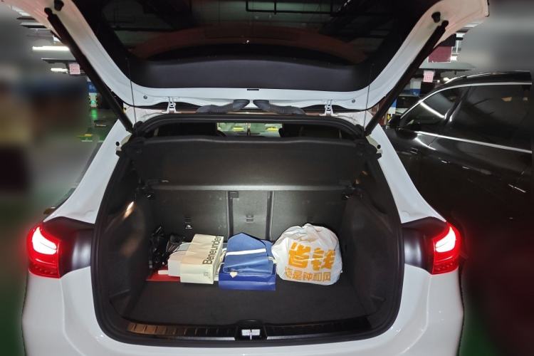 Used Mercedes-Benz GLA 2025 GLA 220 Trunk