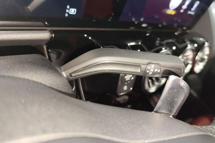 Used Mercedes-Benz GLA AMG 2022 AMG GLA 35 4MATIC Gear Lever