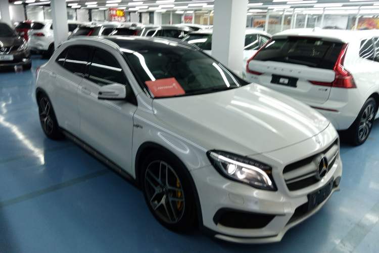 Used Mercedes-Benz GLA AMG 2015 AMG GLA 45 4MATIC Front Right 45 Deg