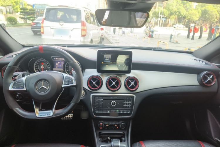 Used Mercedes-Benz GLA AMG 2015 AMG GLA 45 4MATIC Center Console
