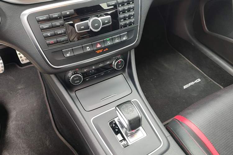 Used Mercedes-Benz GLA AMG 2015 AMG GLA 45 4MATIC Gear Lever