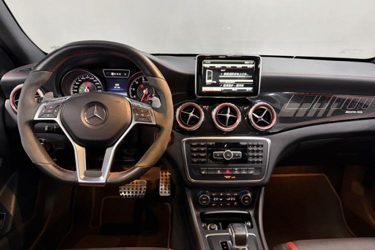 Used Mercedes-Benz GLA AMG 2015 AMG GLA 45 4MATIC Interior 3