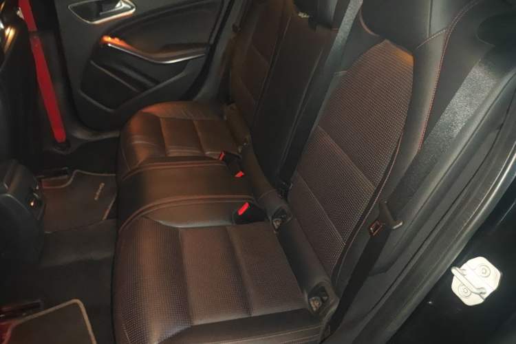 Used Mercedes-Benz GLA AMG 2015 AMG GLA 45 4MATIC Interior 4