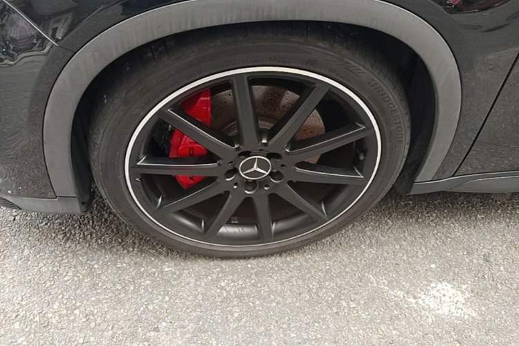 Used Mercedes-Benz GLA AMG 2015 AMG GLA 45 4MATIC Left Front Wheel Hub