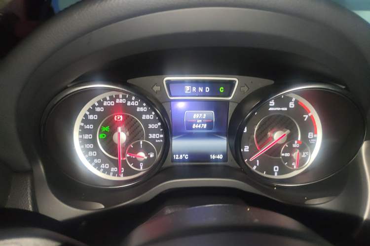 Used Mercedes-Benz GLA AMG 2015 AMG GLA 45 4MATIC Odometer Close Up