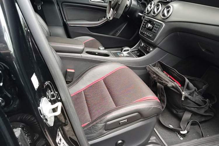 Used Mercedes-Benz GLA AMG 2015 AMG GLA 45 4MATIC Right Front Seat