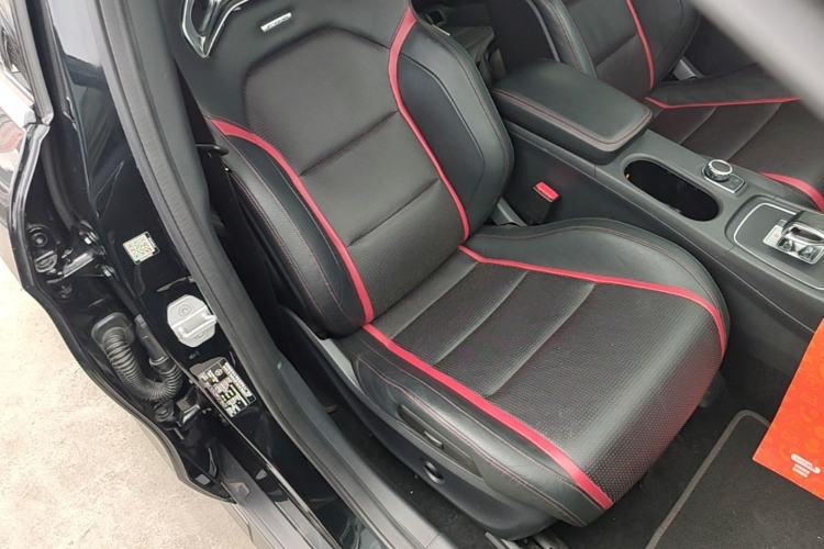 Used Mercedes-Benz GLA AMG 2015 AMG GLA 45 4MATIC Right Front Seat
