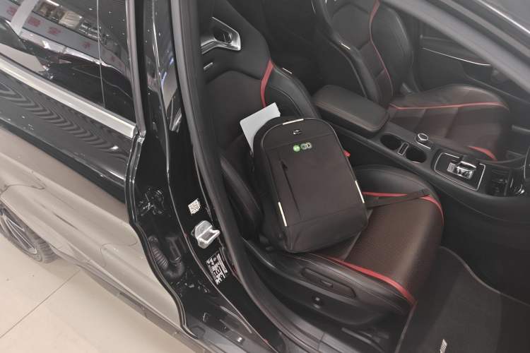 Used Mercedes-Benz GLA AMG 2015 AMG GLA 45 4MATIC Right Front Seat