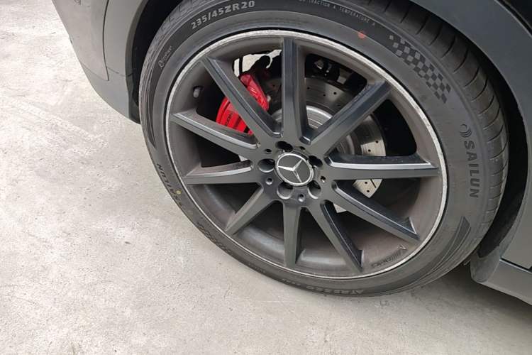 Used Mercedes-Benz GLA AMG 2015 AMG GLA 45 4MATIC Right Rear Wheel Hub