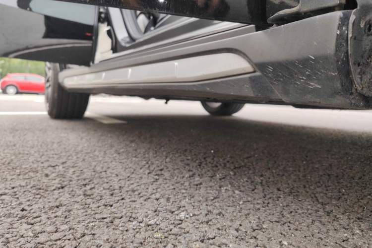 Used Mercedes-Benz GLA AMG 2015 AMG GLA 45 4MATIC Right Side Sill