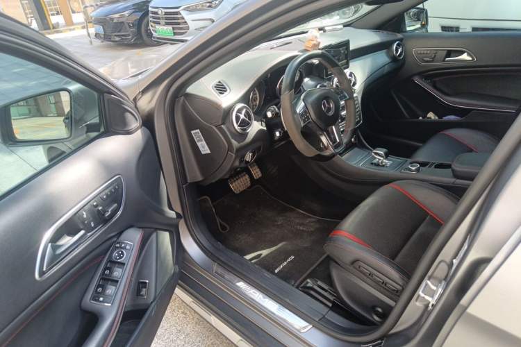 Used Mercedes-Benz GLA AMG 2015 AMG GLA 45 4MATIC Driver Seat