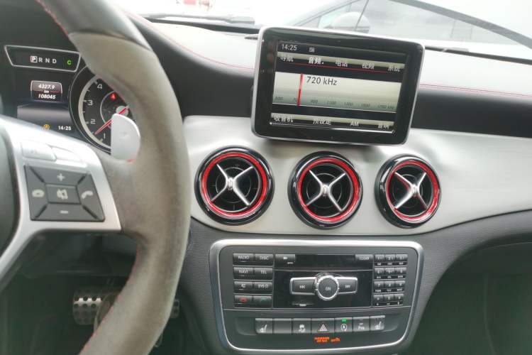 Used Mercedes-Benz GLA AMG 2015 AMG GLA 45 4MATIC Audio And AC Panel