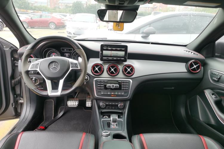Used Mercedes-Benz GLA AMG 2015 AMG GLA 45 4MATIC Center Console