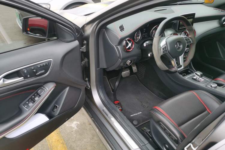 Used Mercedes-Benz GLA AMG 2015 AMG GLA 45 4MATIC Driver Seat