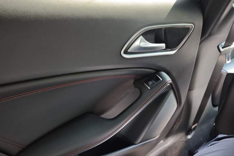 Used Mercedes-Benz GLA AMG 2015 AMG GLA 45 4MATIC Interior 6