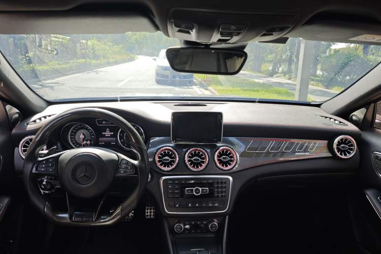 Used Mercedes-Benz GLA AMG 2015 AMG GLA 45 4MATIC Interior 8