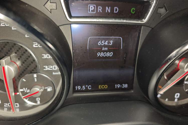 Used Mercedes-Benz GLA AMG 2015 AMG GLA 45 4MATIC Odometer Close Up