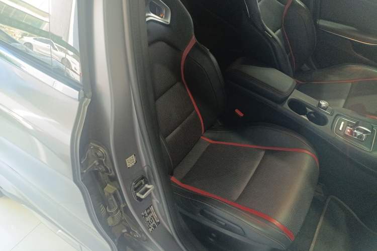 Used Mercedes-Benz GLA AMG 2015 AMG GLA 45 4MATIC Right Front Seat