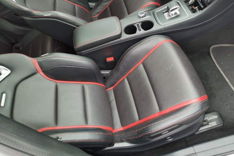 Used Mercedes-Benz GLA AMG 2015 AMG GLA 45 4MATIC Right Front Seat