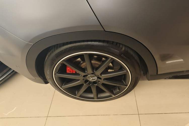 Used Mercedes-Benz GLA AMG 2015 AMG GLA 45 4MATIC Right Rear Wheel Hub