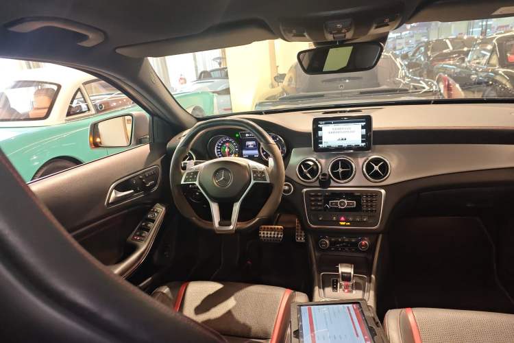 Used Mercedes-Benz GLA AMG 2015 AMG GLA 45 4MATIC Steering Wheel