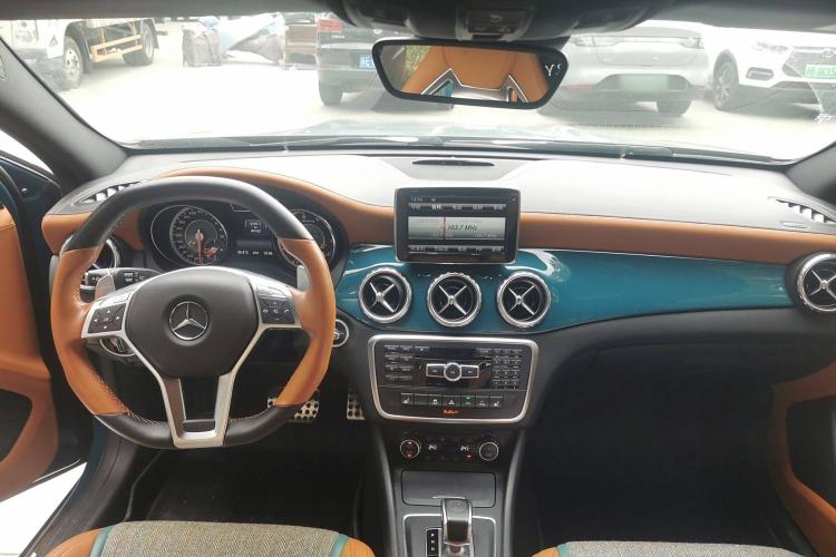 Used Mercedes-Benz GLA AMG 2015 AMG GLA 45 4MATIC Interior 2