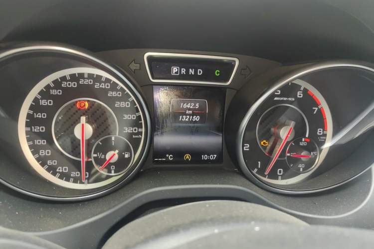 Used Mercedes-Benz GLA AMG 2015 AMG GLA 45 4MATIC Odometer Close Up