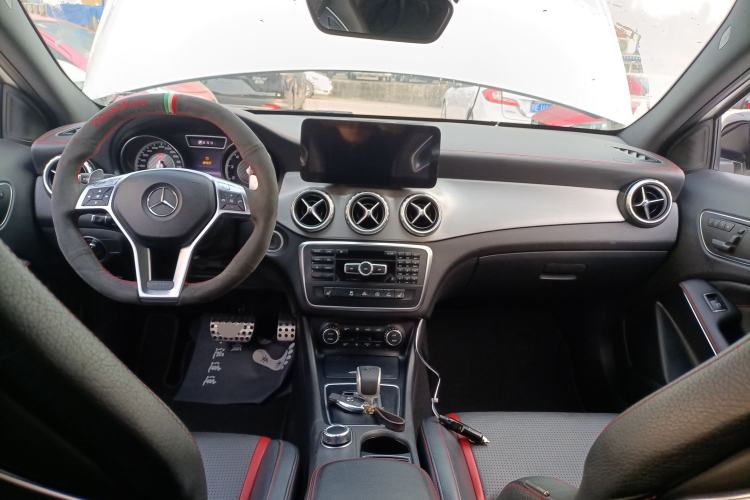 Used Mercedes-Benz GLA AMG 2015 AMG GLA 45 4MATIC Center Console