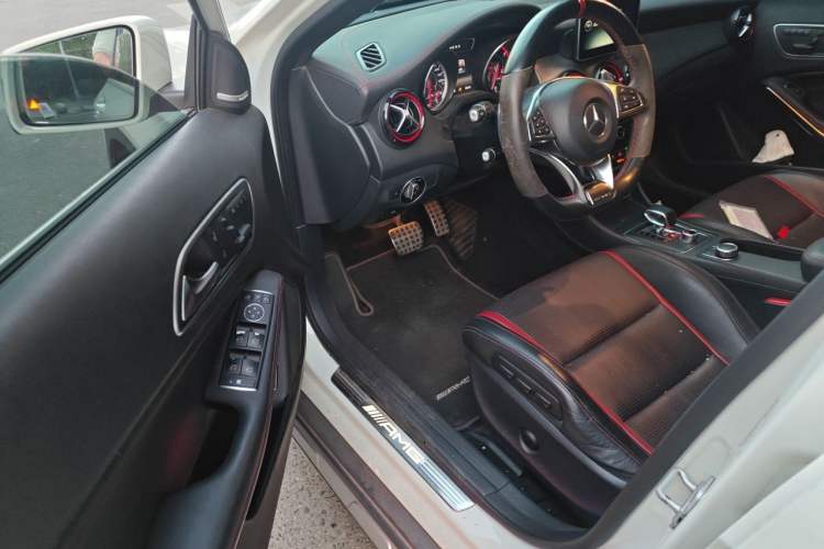 Used Mercedes-Benz GLA AMG 2015 AMG GLA 45 4MATIC Driver Seat