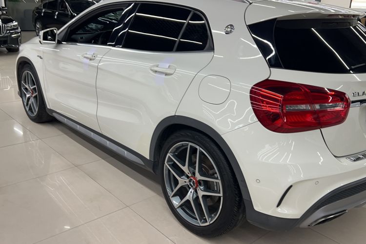 Used Mercedes-Benz GLA AMG 2015 AMG GLA 45 4MATIC Exterior 5