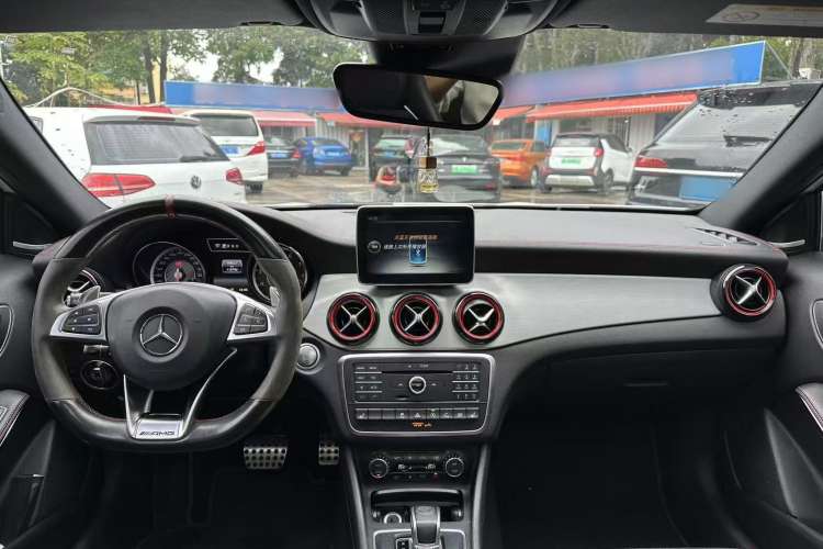Used Mercedes-Benz GLA AMG 2015 AMG GLA 45 4MATIC Interior 1