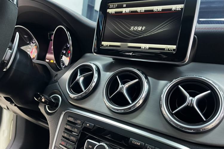 Used Mercedes-Benz GLA AMG 2015 AMG GLA 45 4MATIC Interior 2