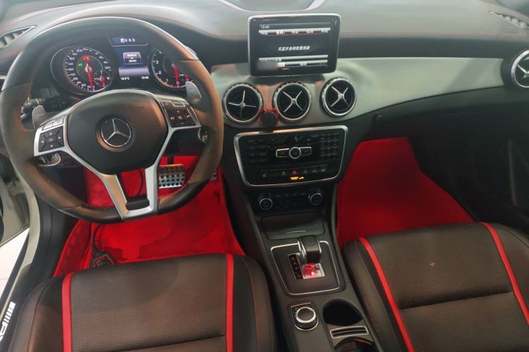 Used Mercedes-Benz GLA AMG 2015 AMG GLA 45 4MATIC Interior 2