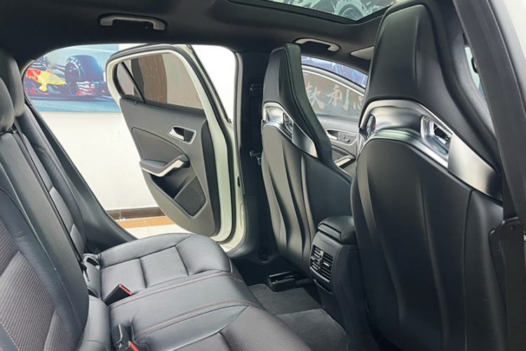 Used Mercedes-Benz GLA AMG 2015 AMG GLA 45 4MATIC Interior 5
