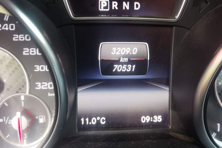 Used Mercedes-Benz GLA AMG 2015 AMG GLA 45 4MATIC Odometer Close Up