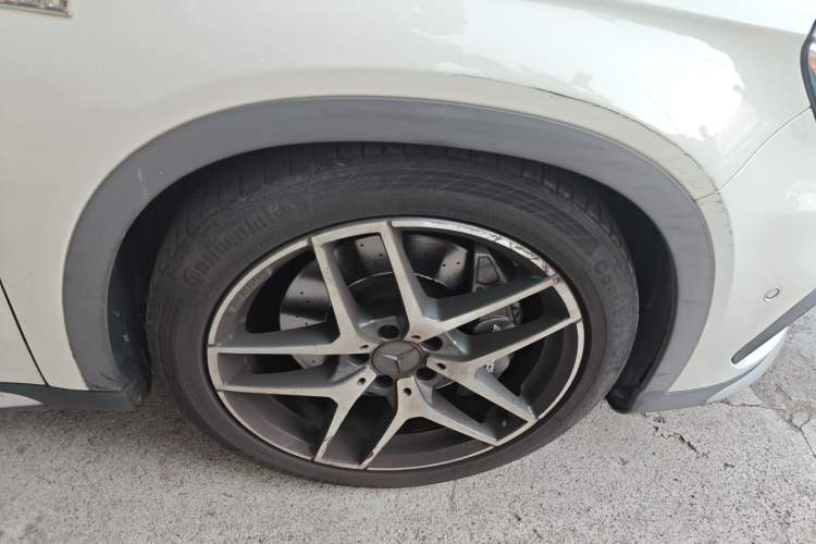 Used Mercedes-Benz GLA AMG 2015 AMG GLA 45 4MATIC Right Front Wheel Hub