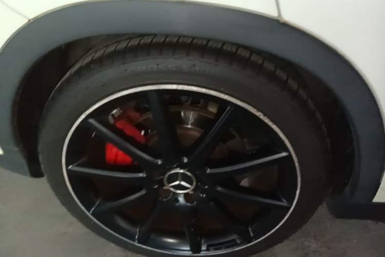 Used Mercedes-Benz GLA AMG 2015 AMG GLA 45 4MATIC Right Rear Wheel Hub