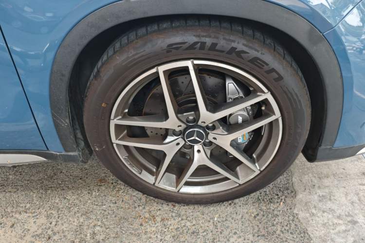 Used Mercedes-Benz GLA AMG 2016 AMG GLA 45 4MATIC Right Front Wheel Hub