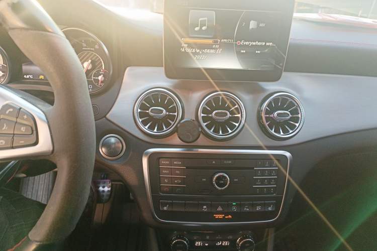 Used Mercedes-Benz GLA AMG 2016 AMG GLA 45 4MATIC Audio And AC Panel