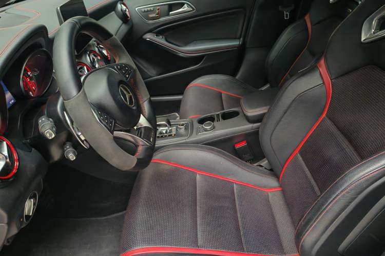 Used Mercedes-Benz GLA AMG 2016 AMG GLA 45 4MATIC Interior 1