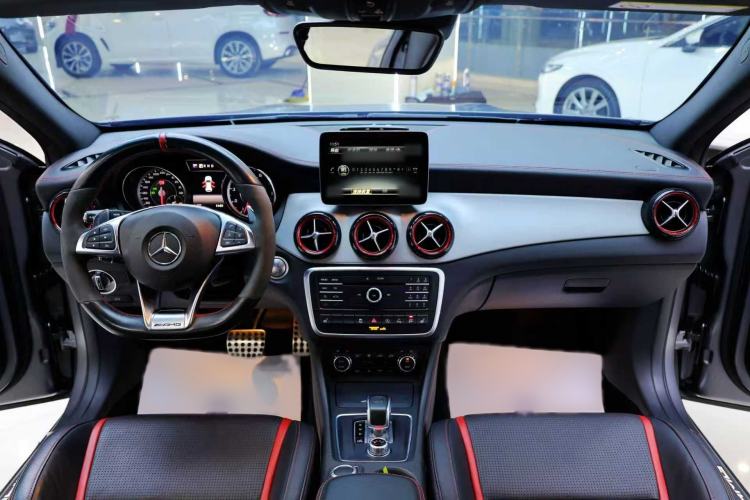 Used Mercedes-Benz GLA AMG 2016 AMG GLA 45 4MATIC Interior 3