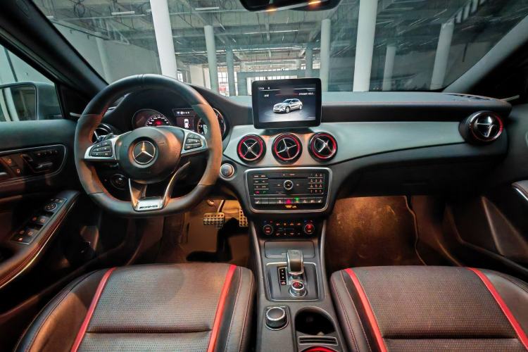Used Mercedes-Benz GLA AMG 2016 AMG GLA 45 4MATIC Interior 6