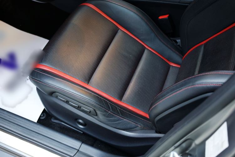 Used Mercedes-Benz GLA AMG 2016 AMG GLA 45 4MATIC Interior 8